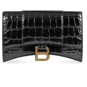 BALENCIAGA HOURGLASS WALLET ON CHAIN CROCODILE EMBOSSED IN BLACK